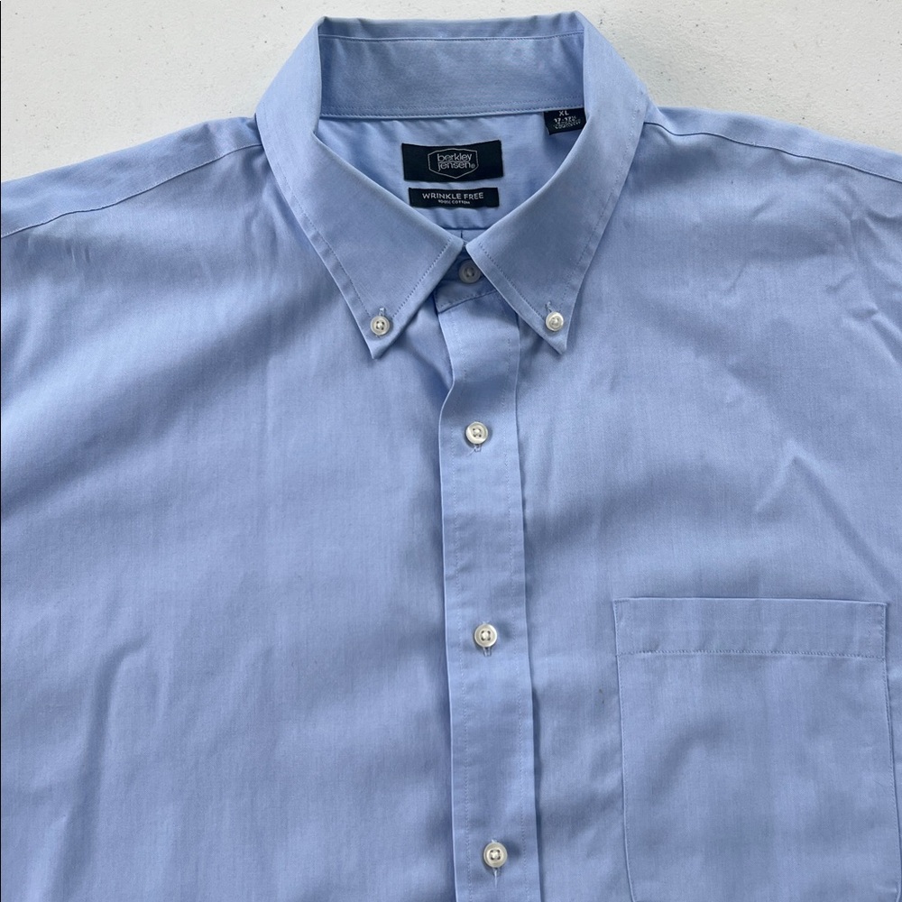 Berkley Jensen Classic Blue Wrinkle-free Cotton Button-Down Shirt XL 17-17.5